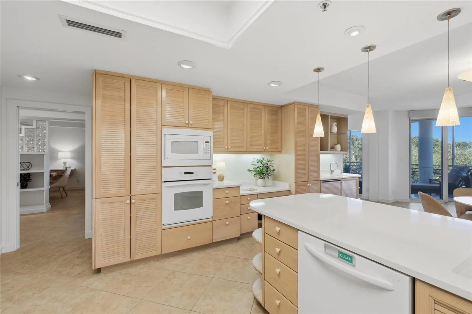 2550 HARBOURSIDE DR #333 #333