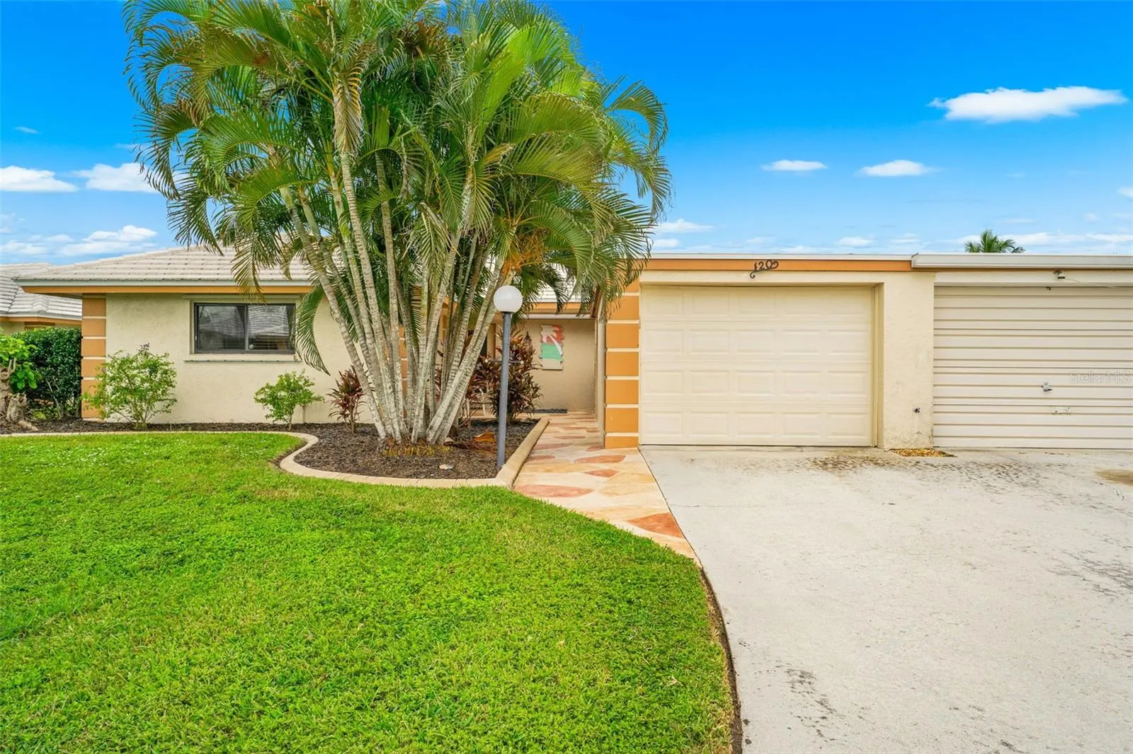 120 VILLA DR #120 #120
