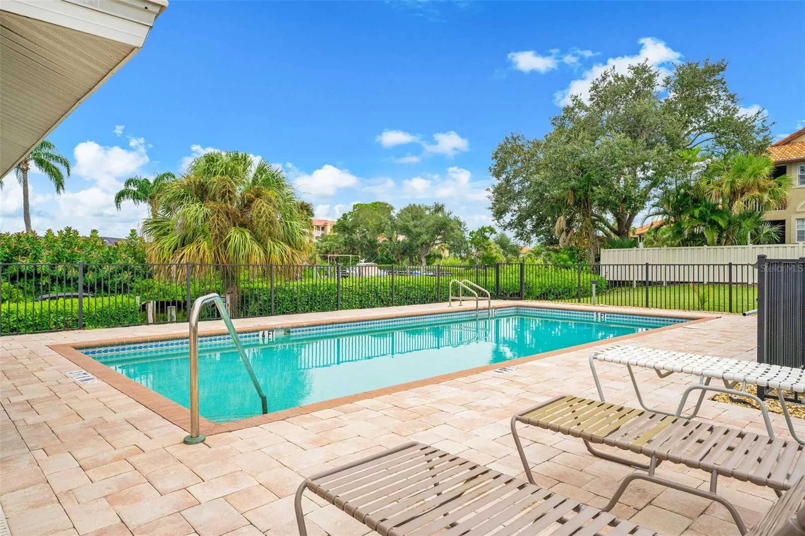 120 VILLA DR #120 #120