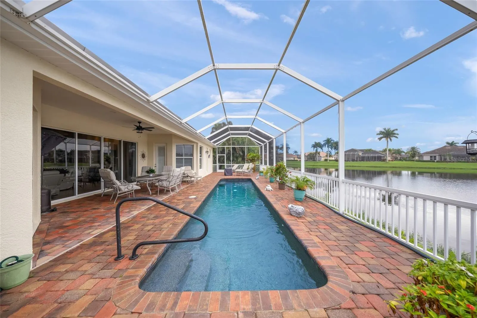 2889 GRAZELAND DR