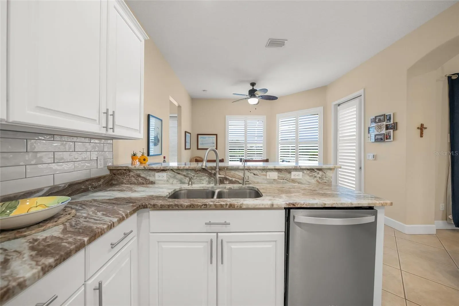 2889 GRAZELAND DR