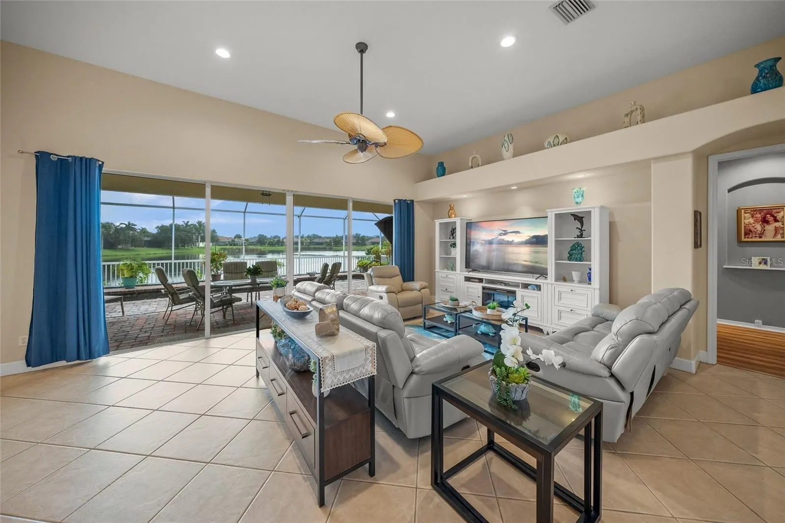 2889 GRAZELAND DR