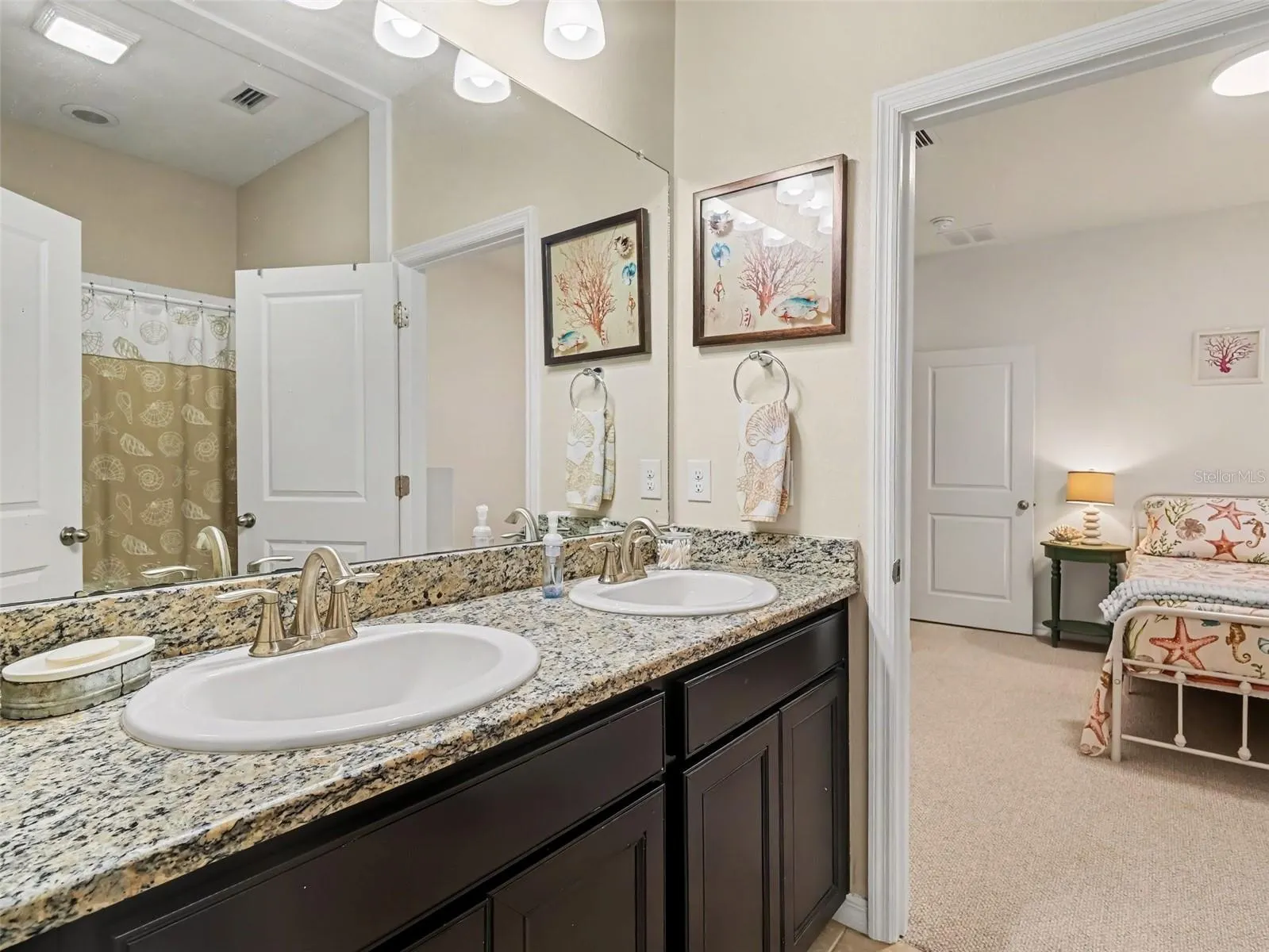 6466 DEVESTA LOOP