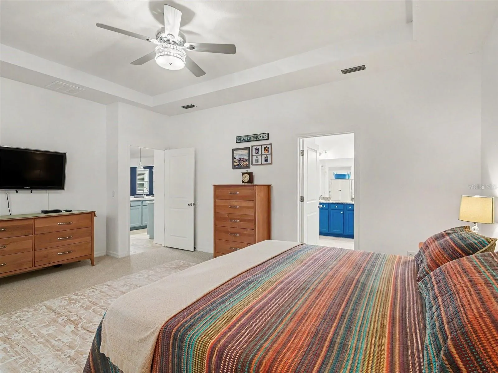 6466 DEVESTA LOOP