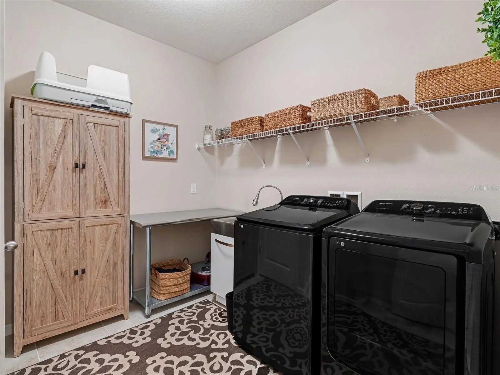 6466 DEVESTA LOOP