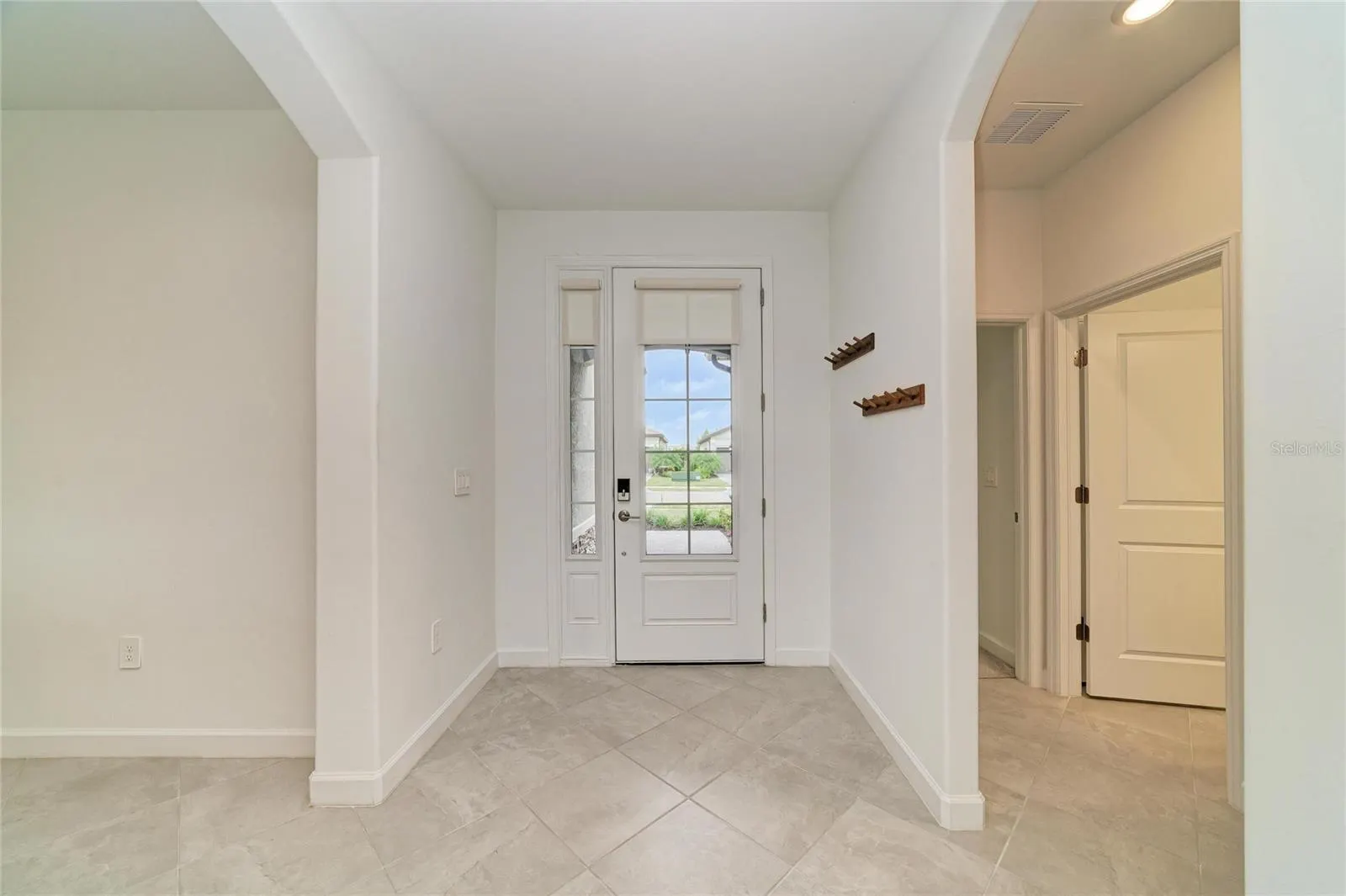 15332 SERENE SHORES LOOP