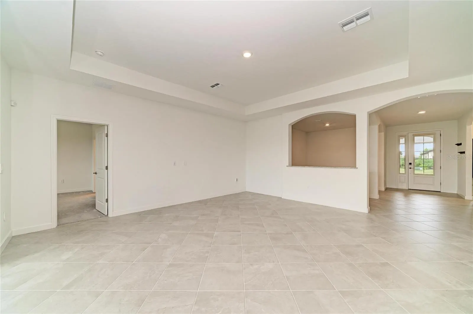 15332 SERENE SHORES LOOP