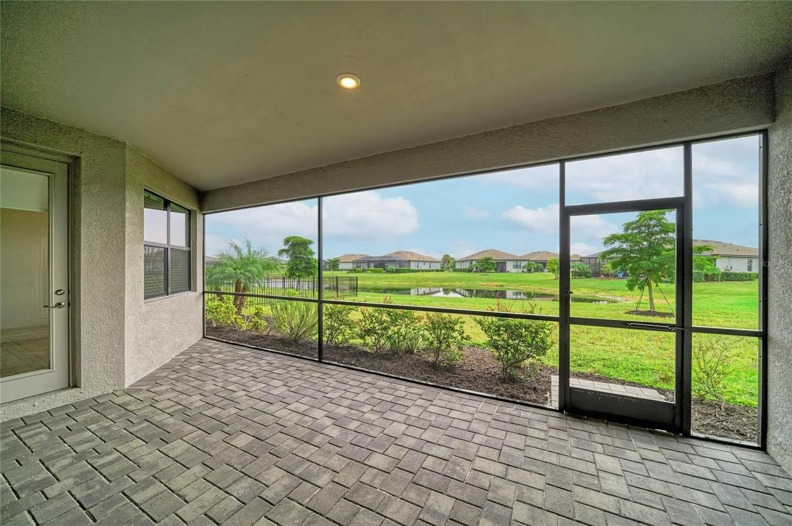 15332 SERENE SHORES LOOP