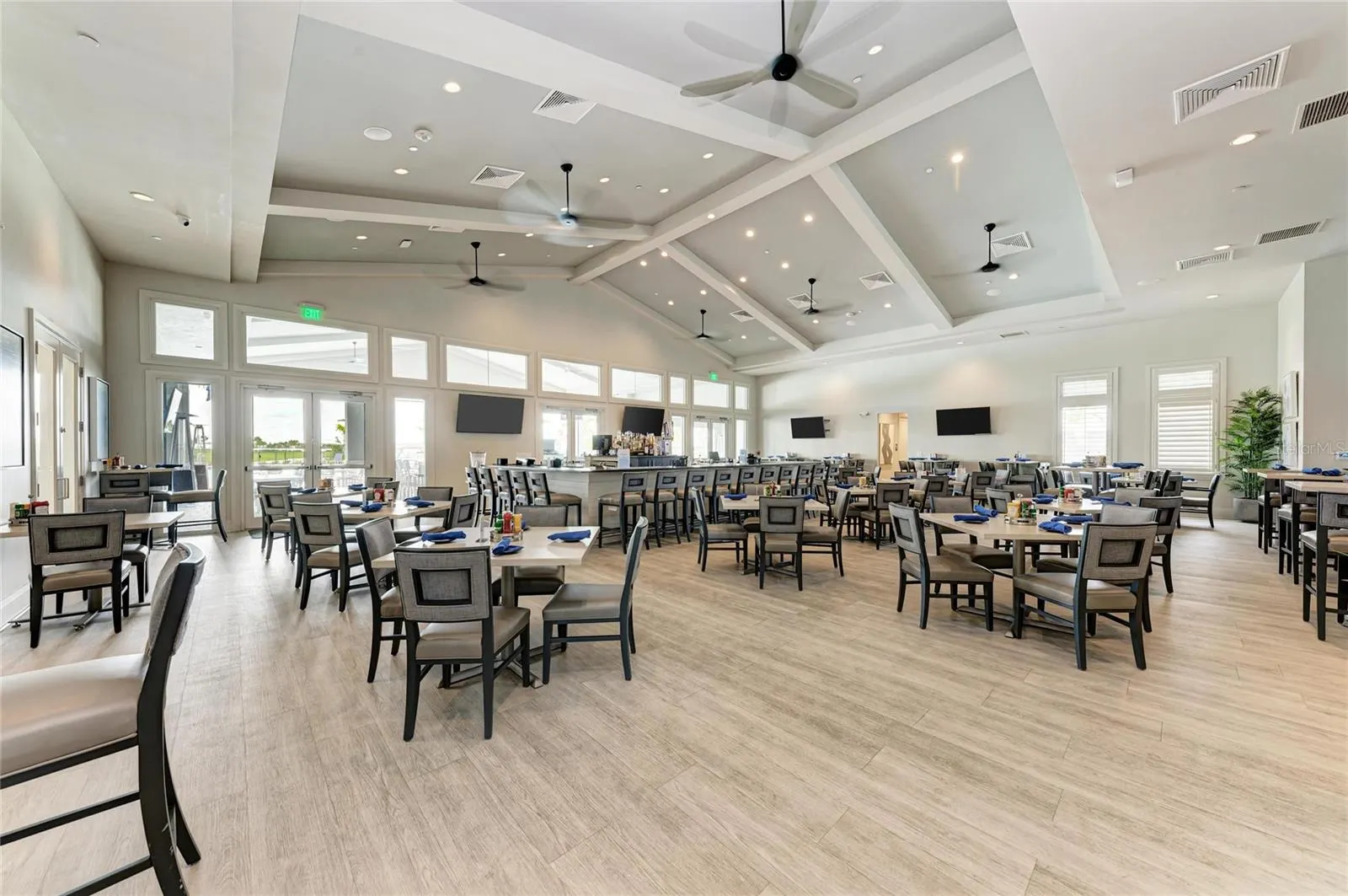 15332 SERENE SHORES LOOP