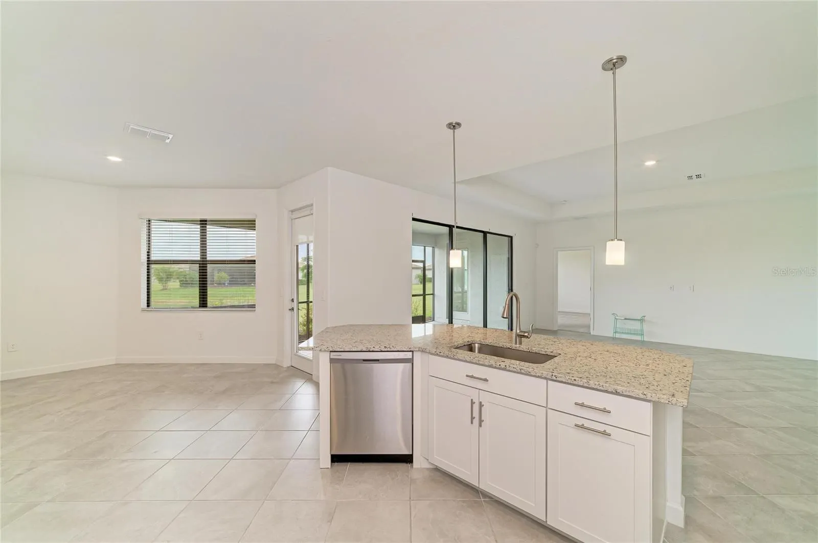 15332 SERENE SHORES LOOP