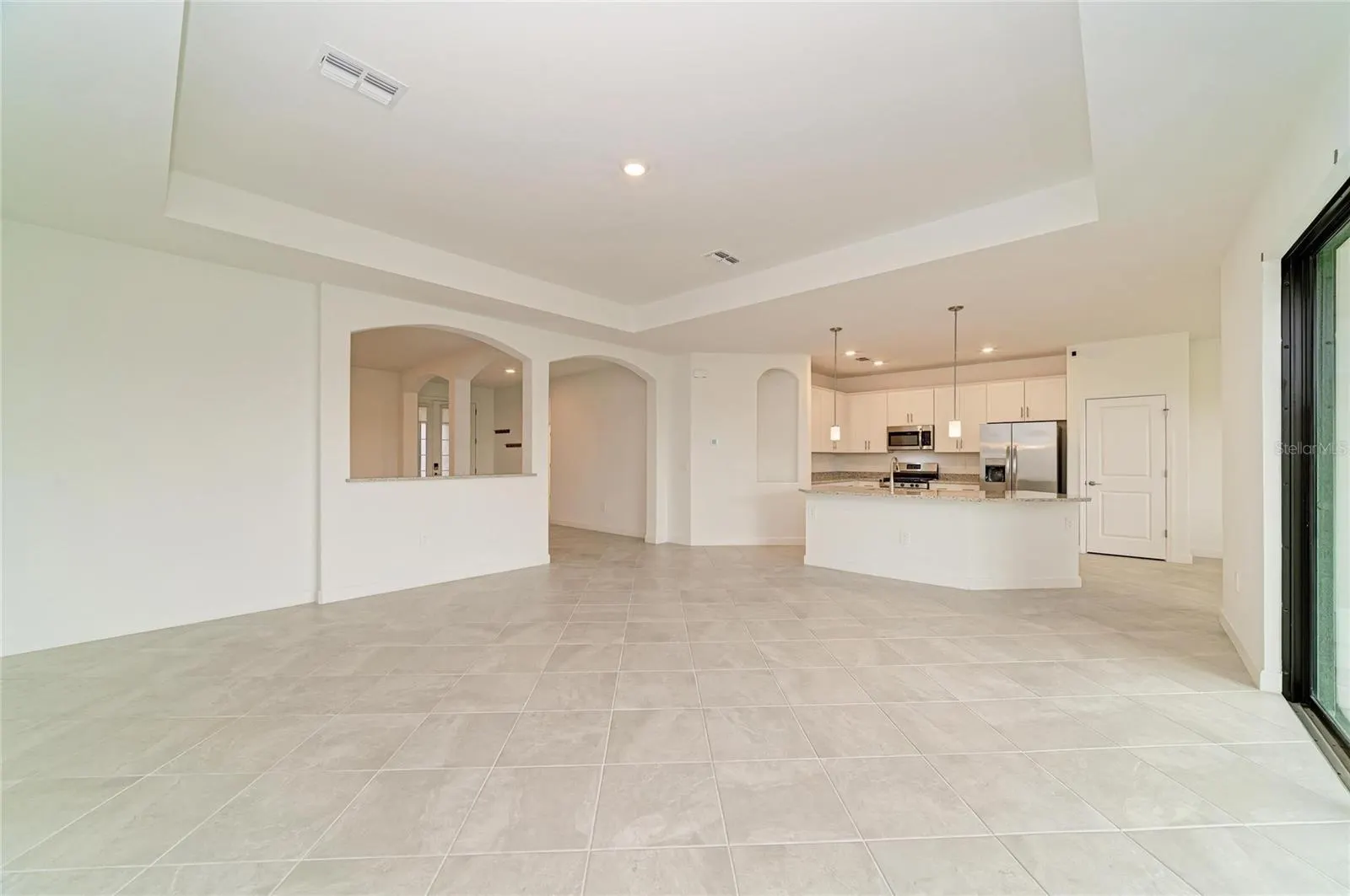 15332 SERENE SHORES LOOP