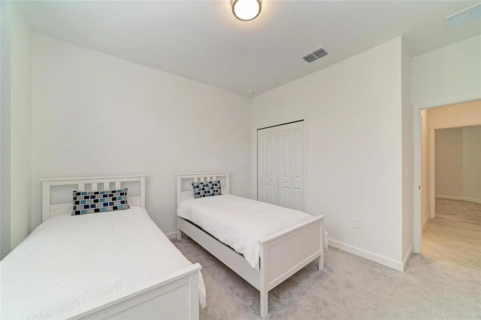 15332 SERENE SHORES LOOP
