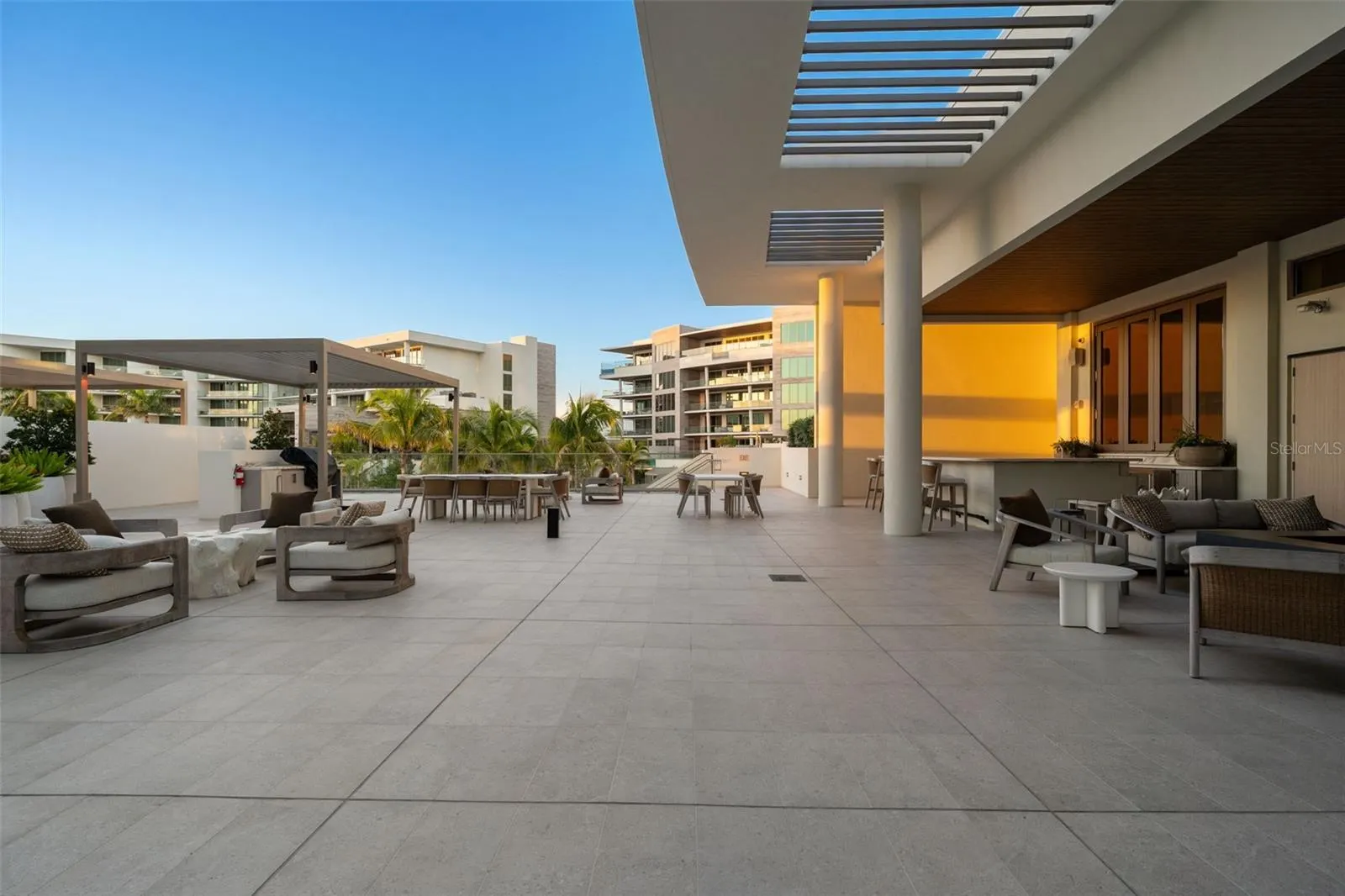 1591 GULF OF MEXICO DR #512 #512