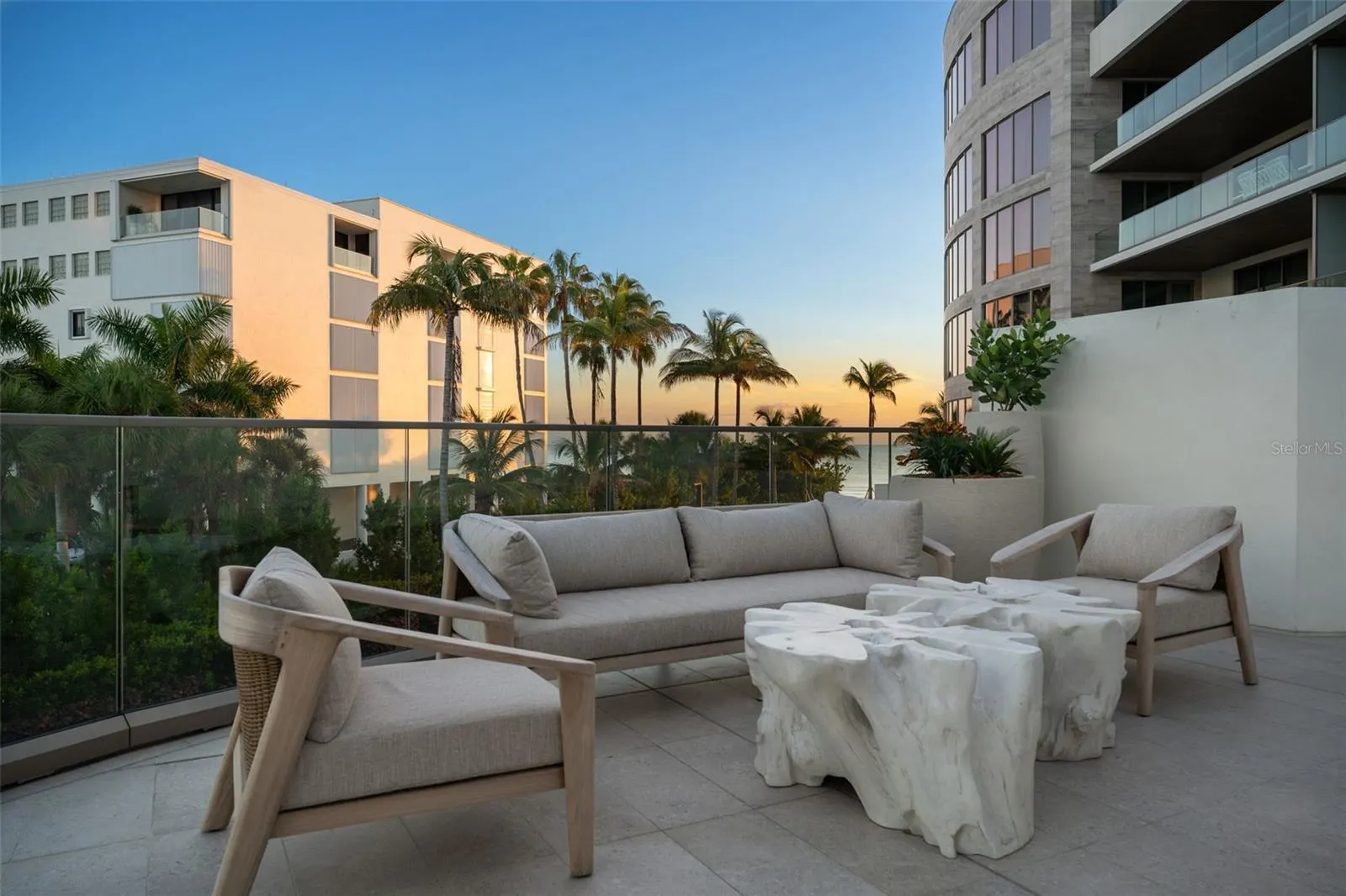 1591 GULF OF MEXICO DR #512 #512