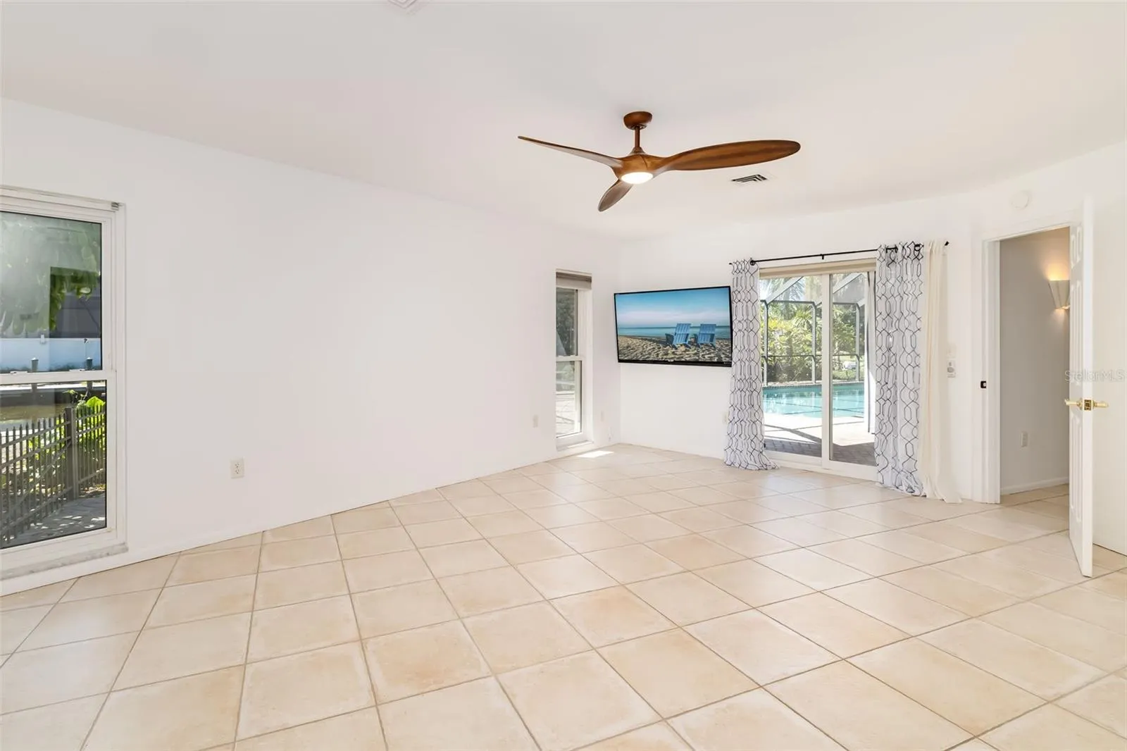 5456 AZURE WAY