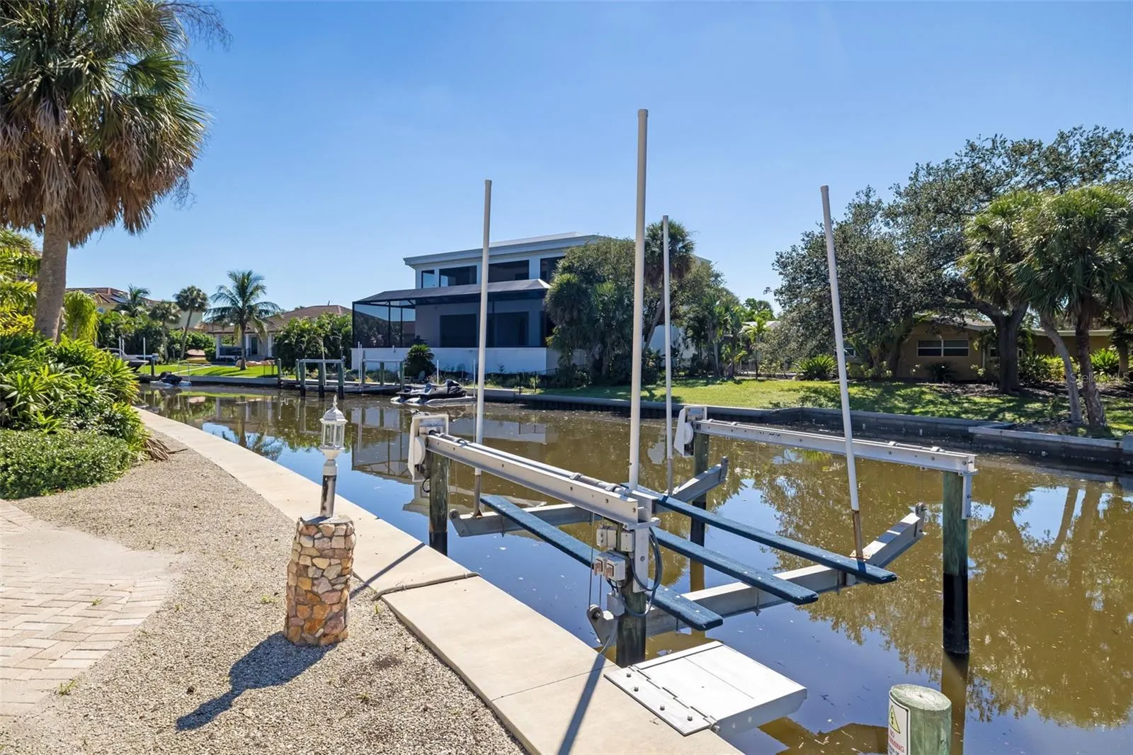 5456 AZURE WAY