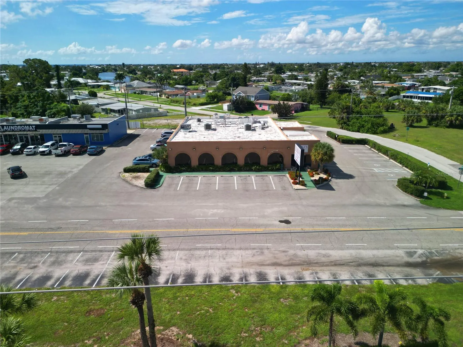3883 TAMIAMI TRL