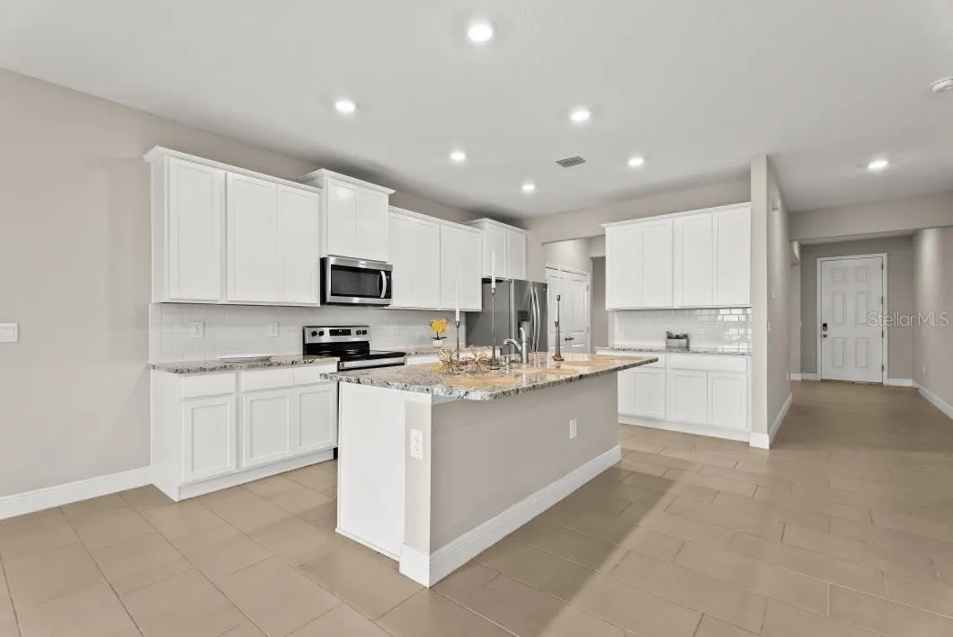 5728 WOODLAND SAGE DR