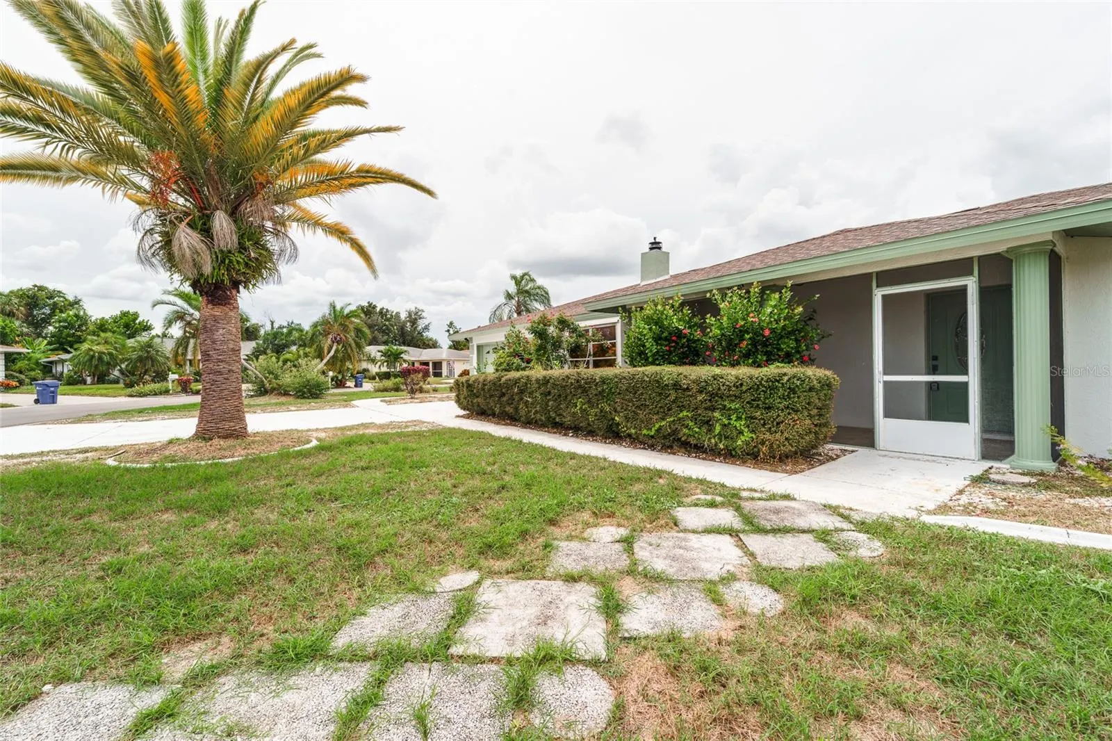 1149 S CYPRESS POINT DR