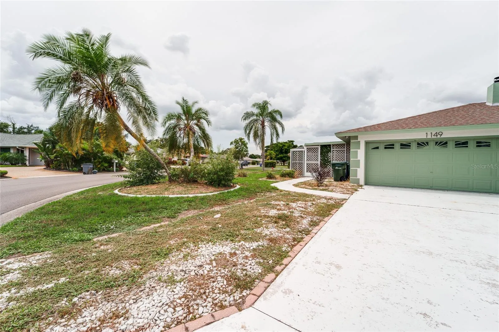 1149 S CYPRESS POINT DR