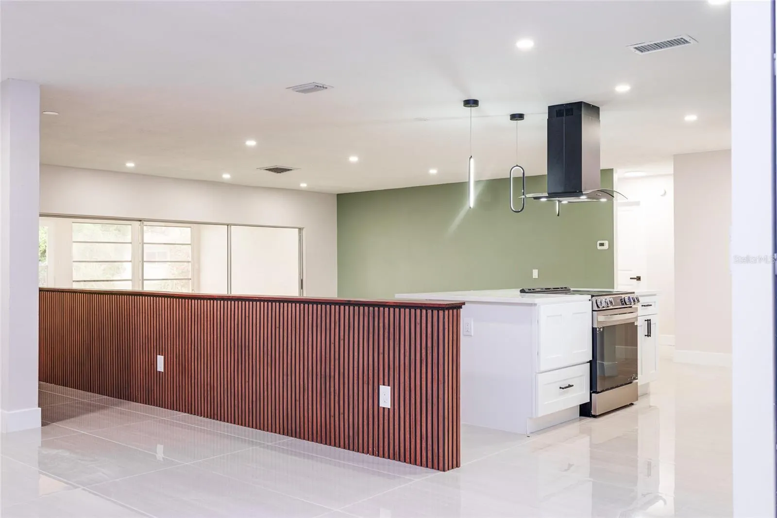 1149 S CYPRESS POINT DR