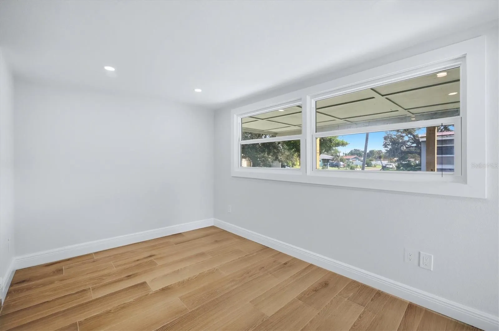 2320 COLGATE AVE
