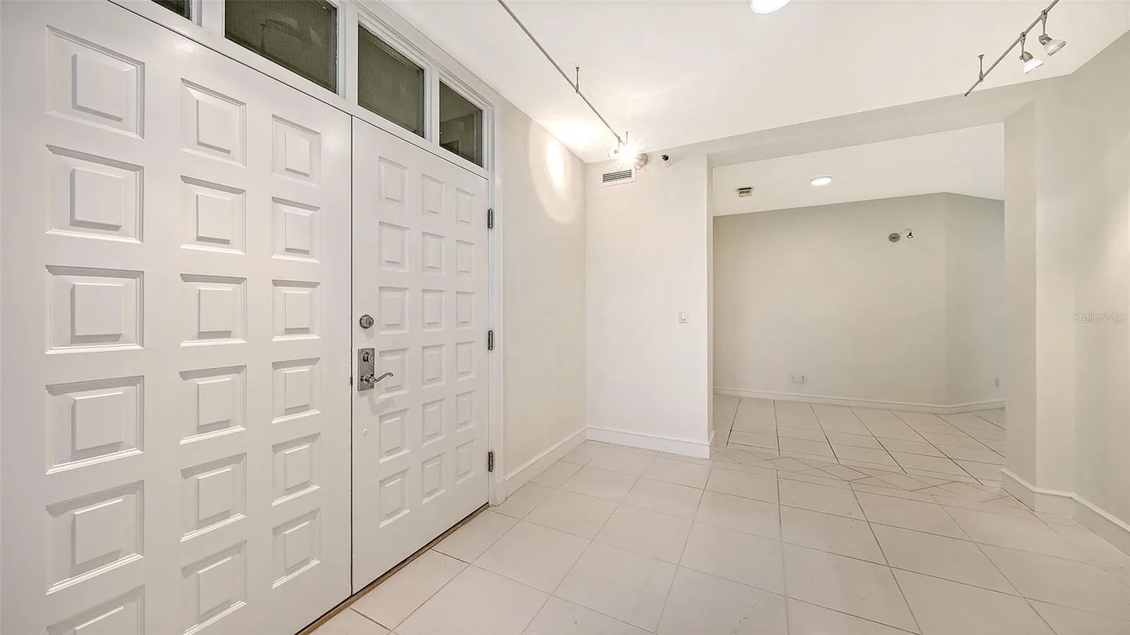2550 HARBOURSIDE DR #334 #334