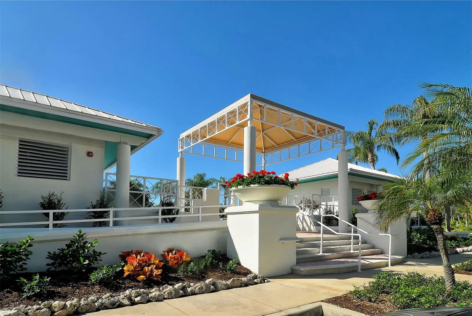 2550 HARBOURSIDE DR #334 #334
