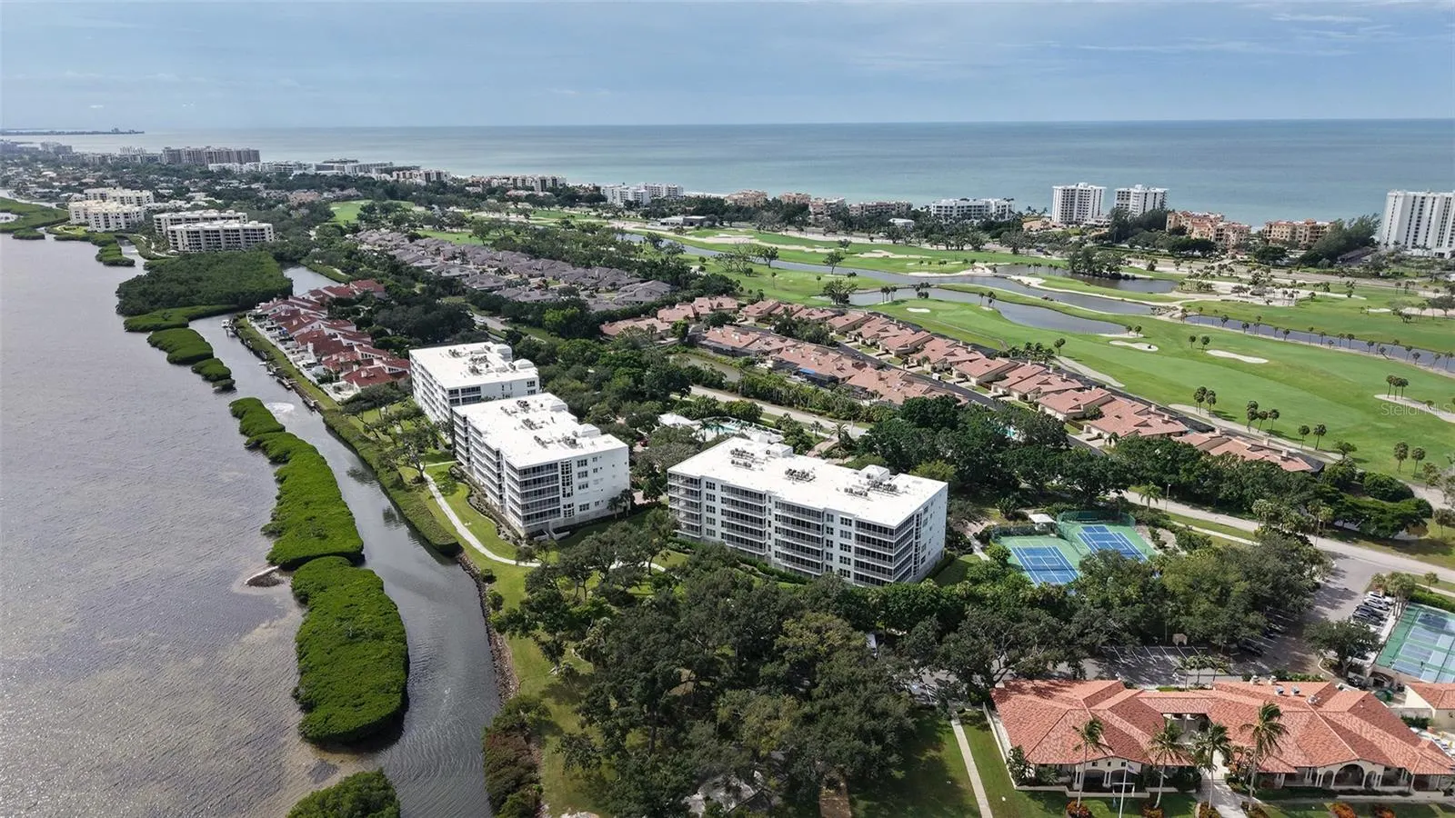 2550 HARBOURSIDE DR #334 #334