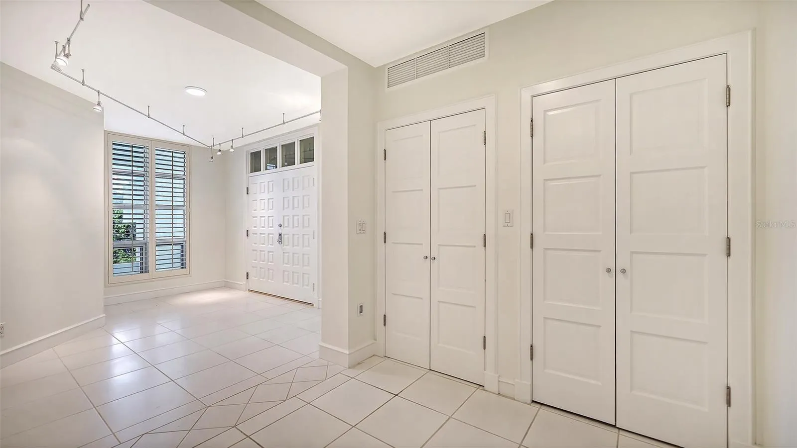2550 HARBOURSIDE DR #334 #334