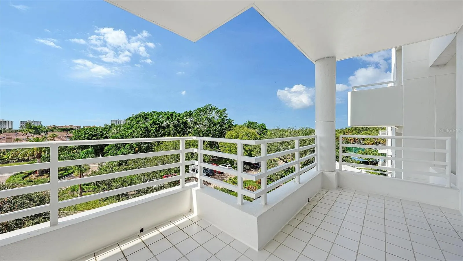 2550 HARBOURSIDE DR #334 #334