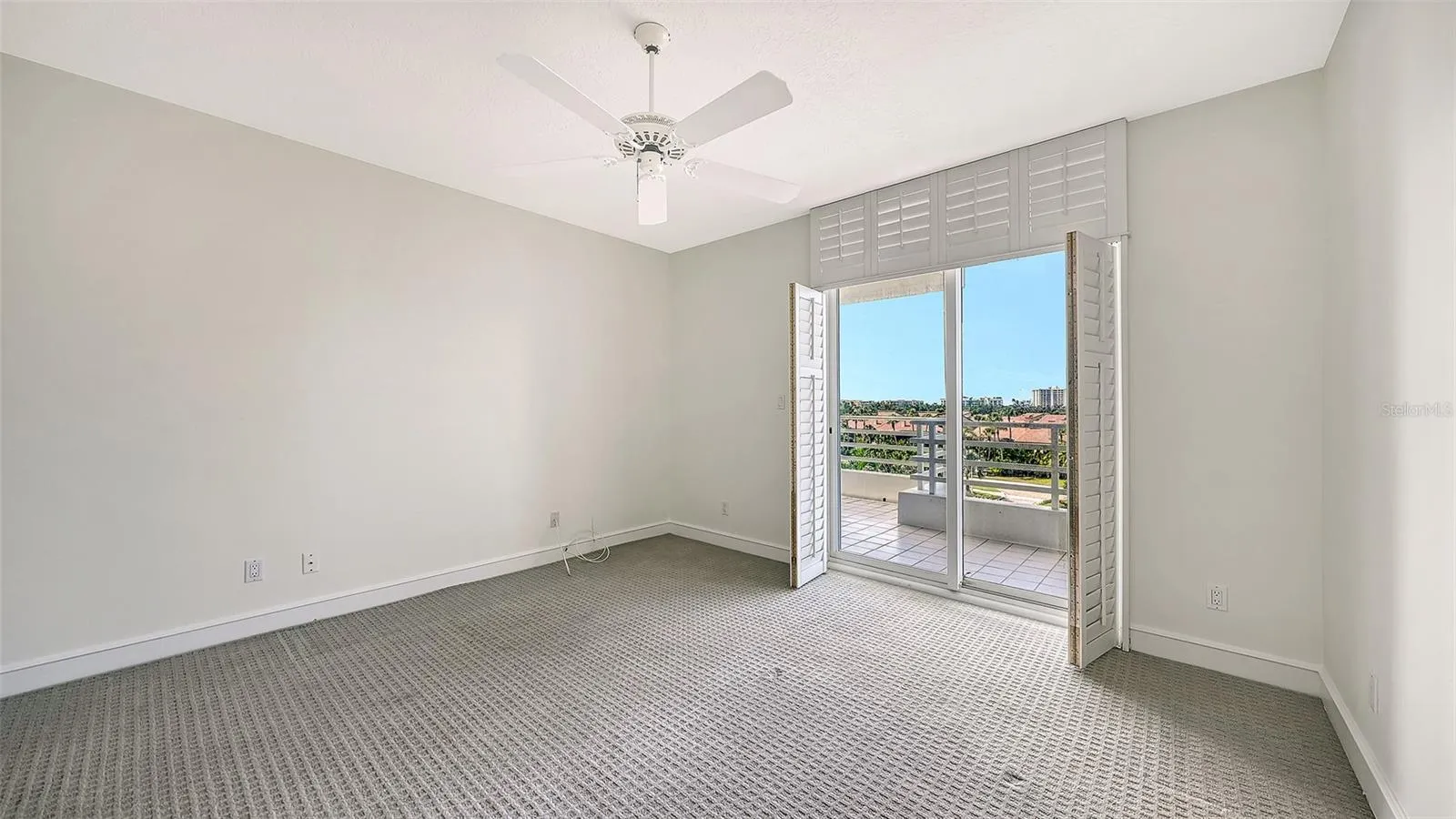 2550 HARBOURSIDE DR #334 #334