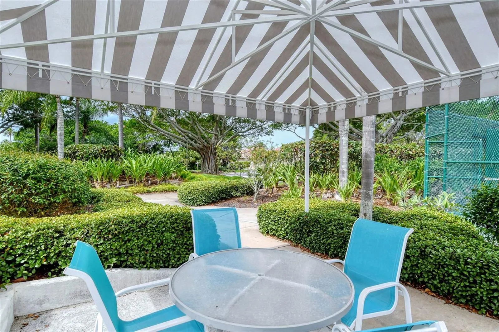 2550 HARBOURSIDE DR #334 #334