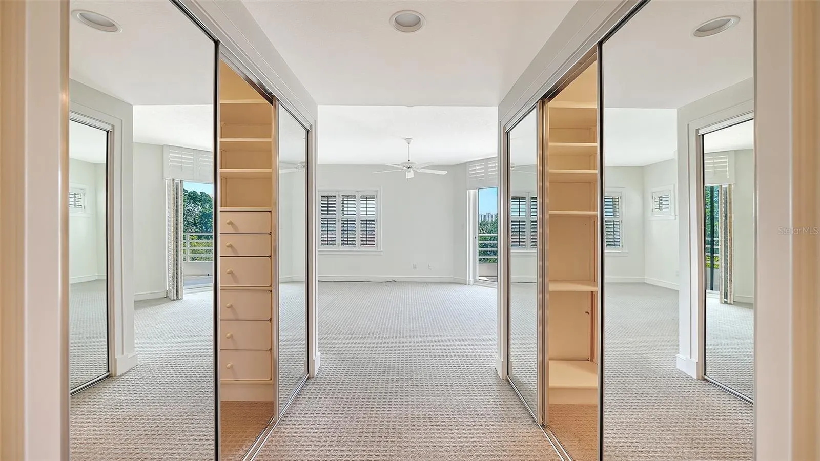 2550 HARBOURSIDE DR #334 #334