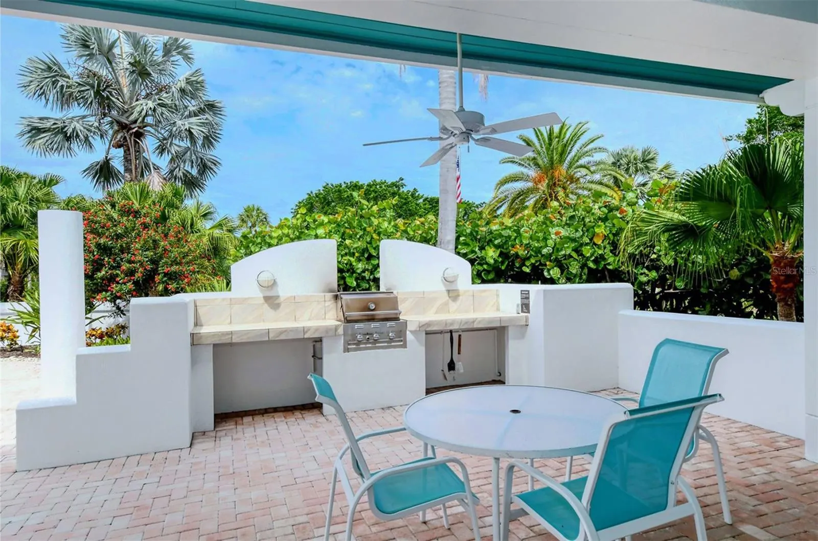 2550 HARBOURSIDE DR #334 #334
