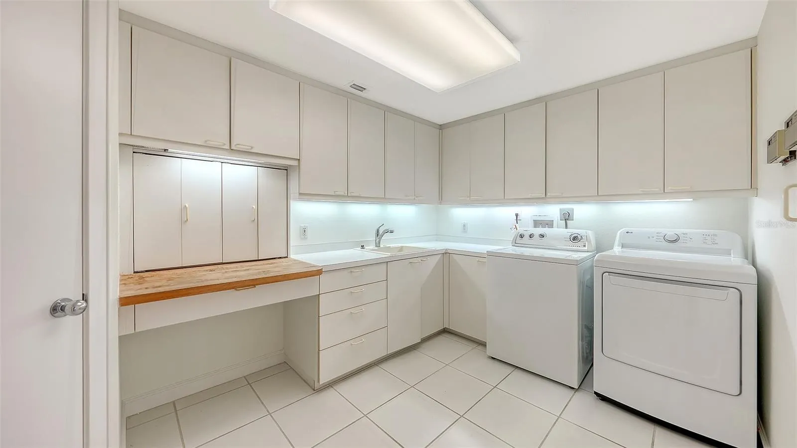 2550 HARBOURSIDE DR #334 #334