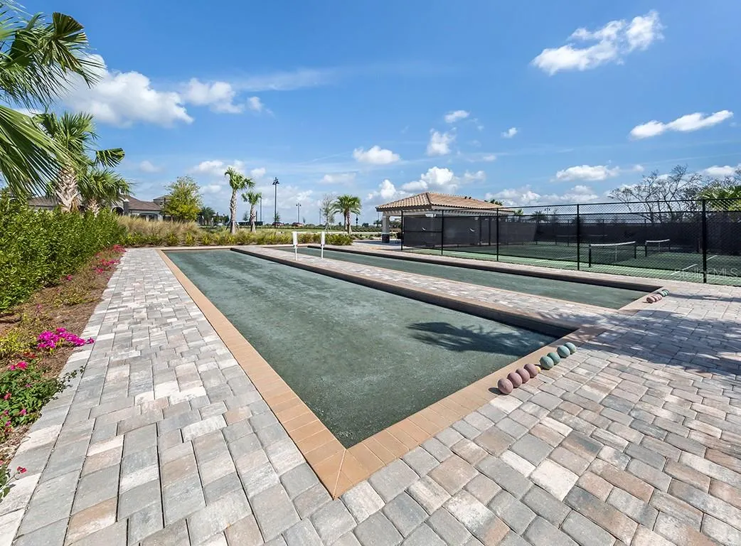 5685 PALMER CIR #202 #202