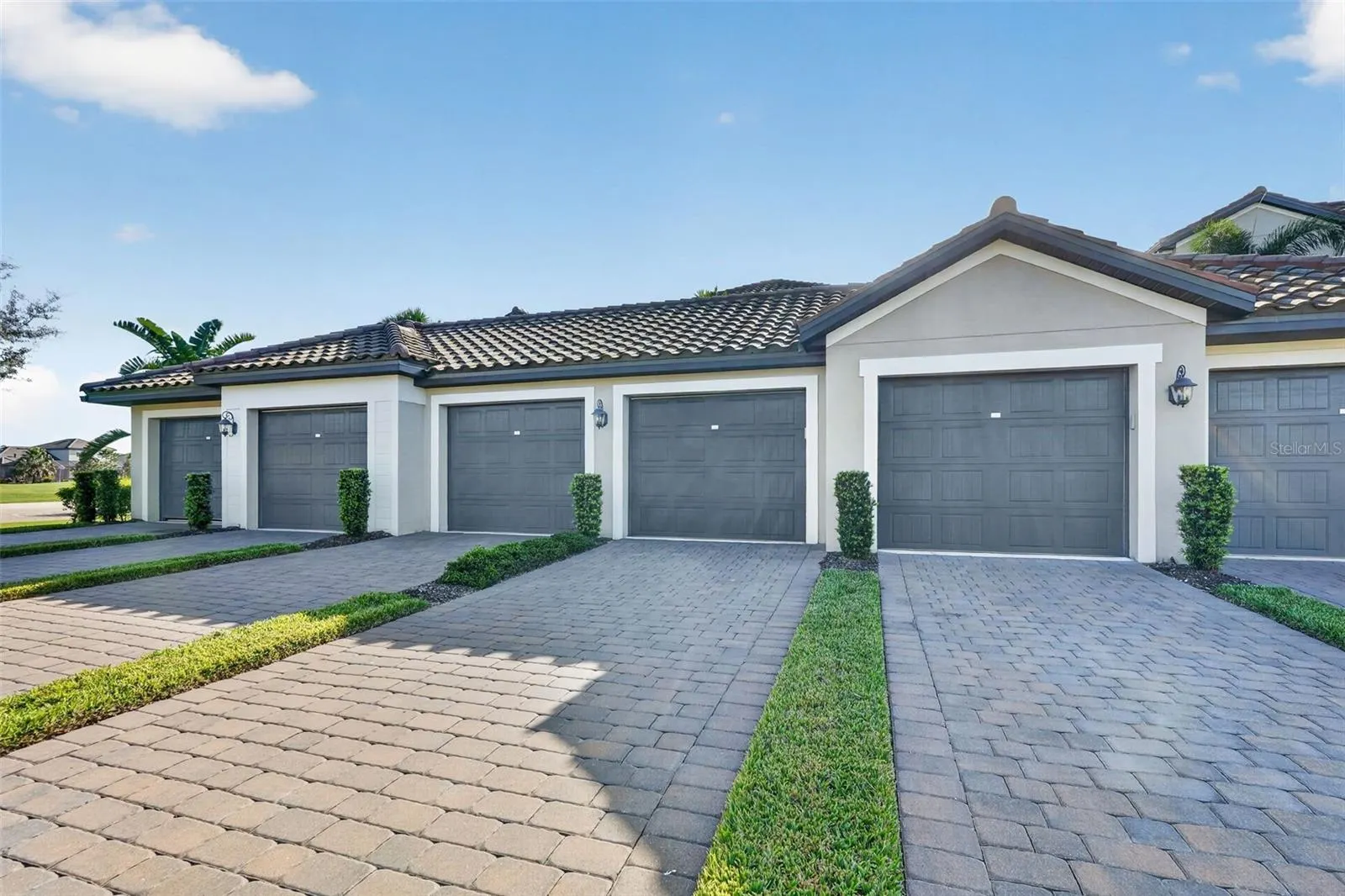 5685 PALMER CIR #202 #202