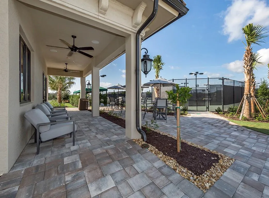 5685 PALMER CIR #202 #202