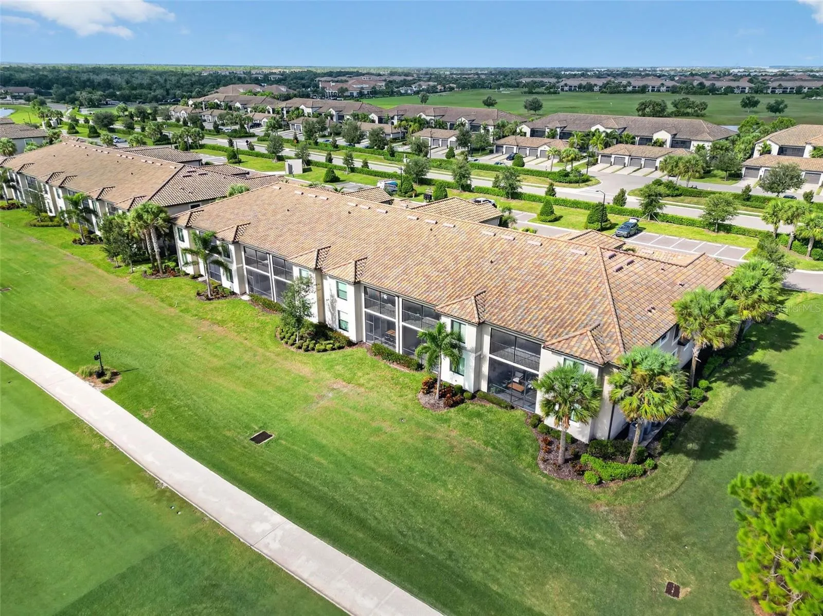 5685 PALMER CIR #202 #202