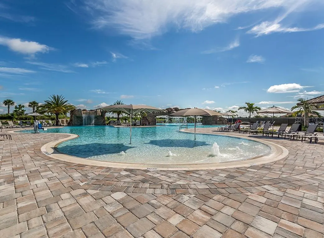 5685 PALMER CIR #202 #202