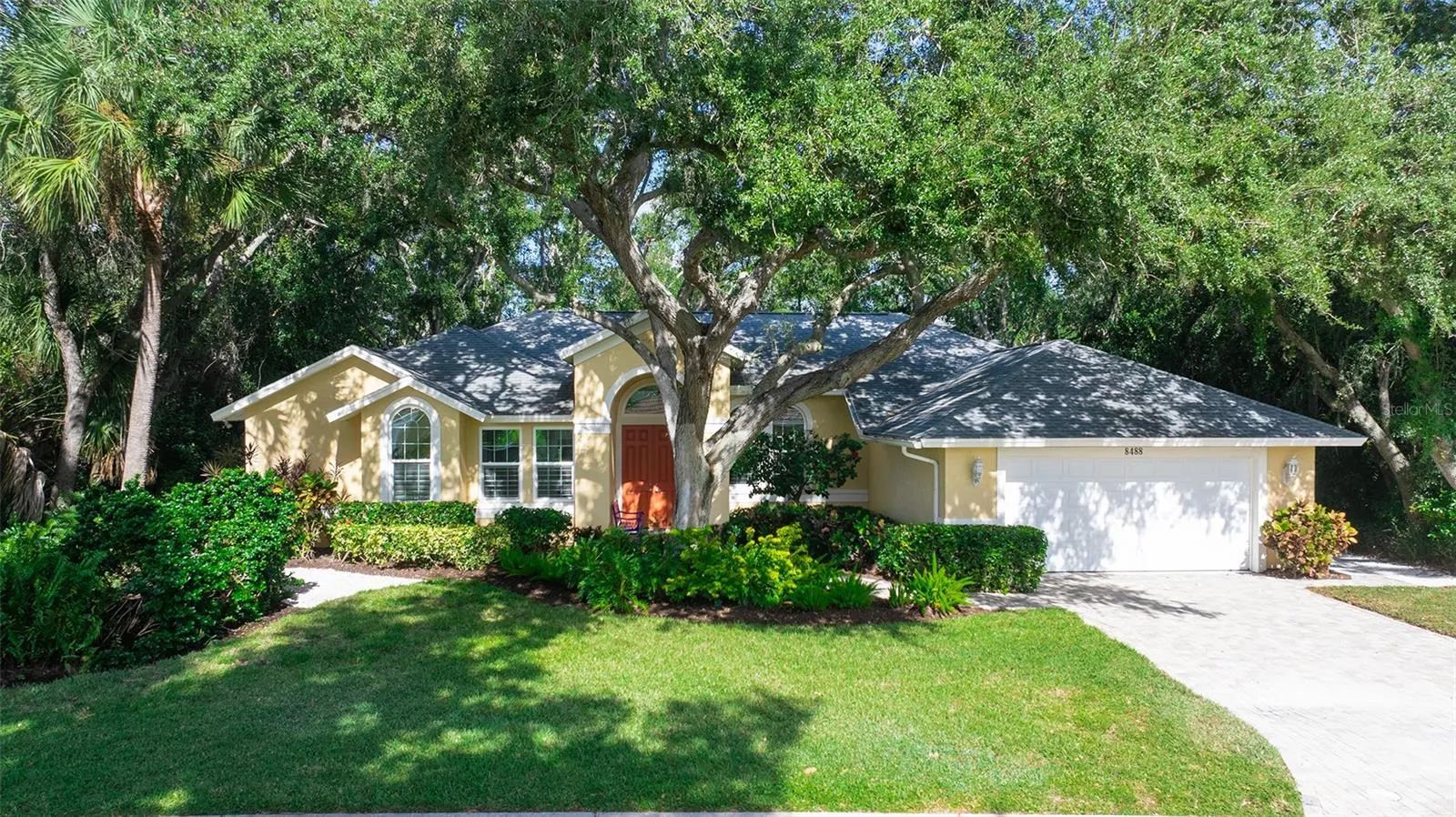 8488 WOODBRIAR DR