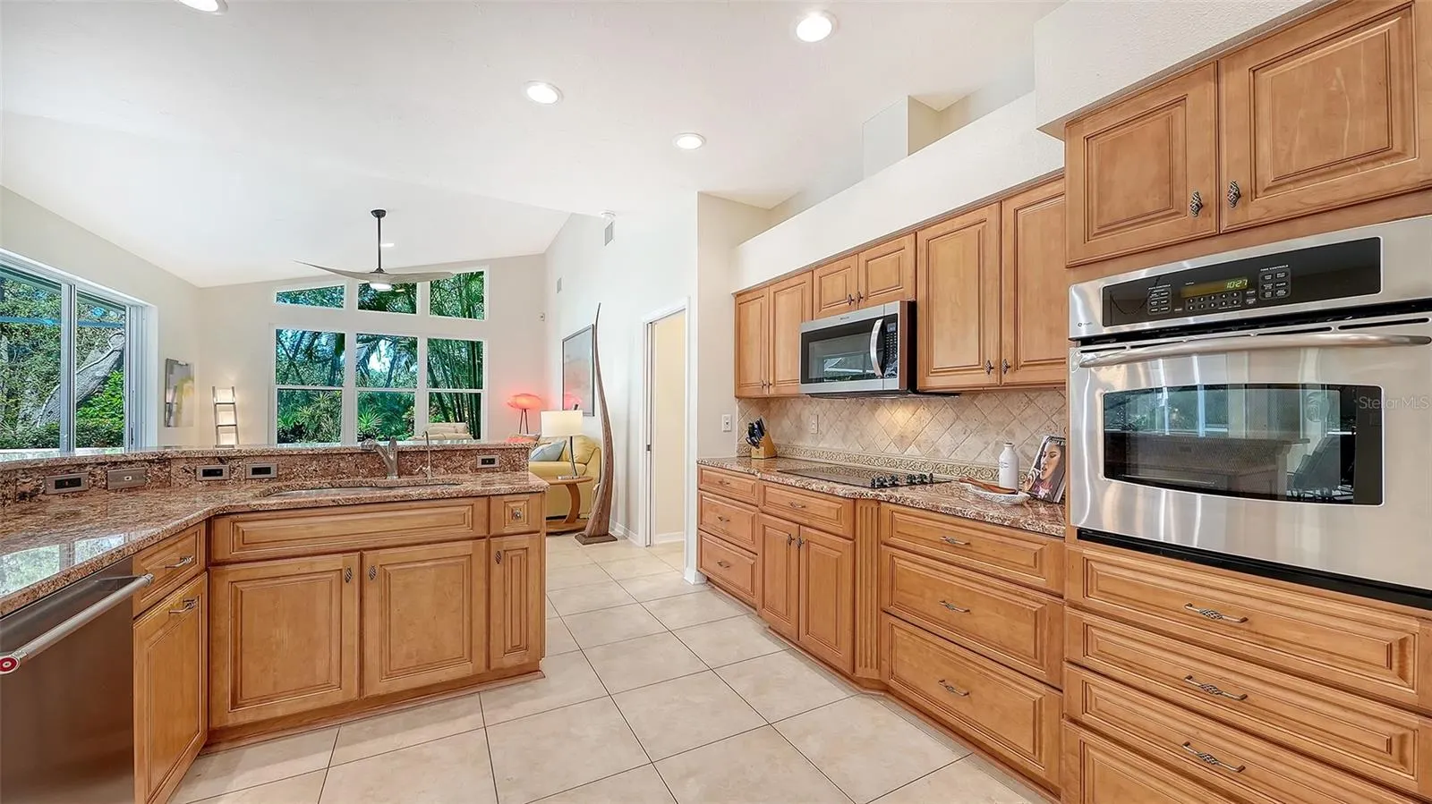 8488 WOODBRIAR DR