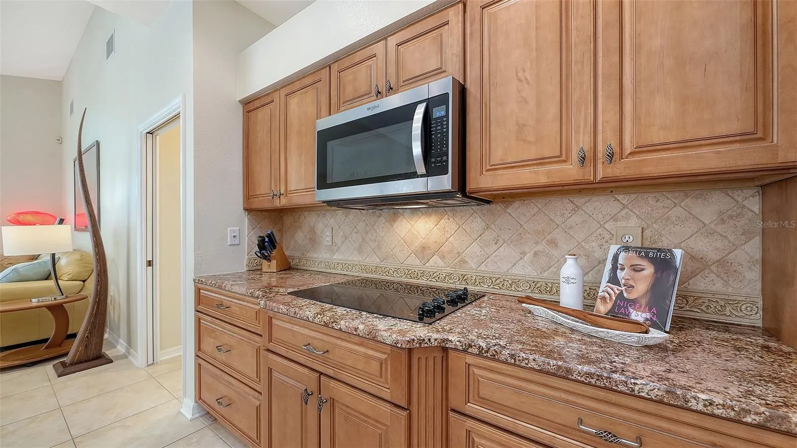 8488 WOODBRIAR DR