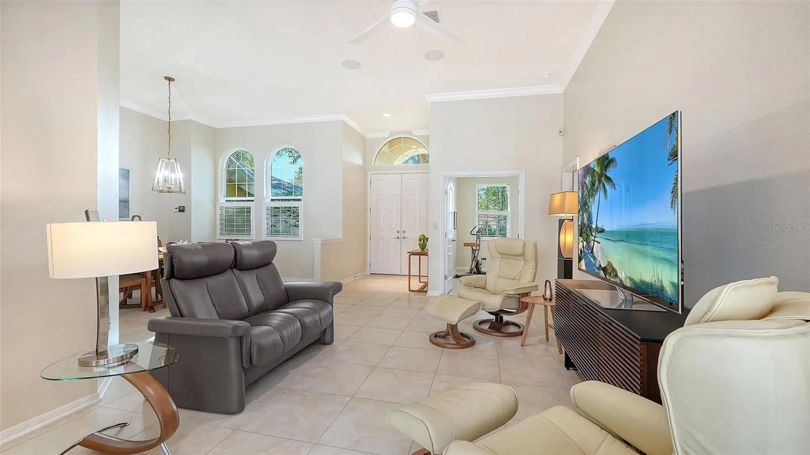 8488 WOODBRIAR DR