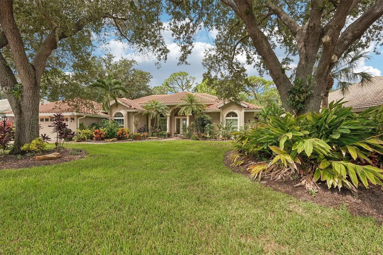 444 FIELDSTONE DR