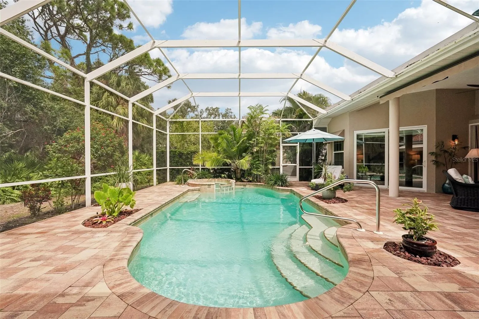 444 FIELDSTONE DR