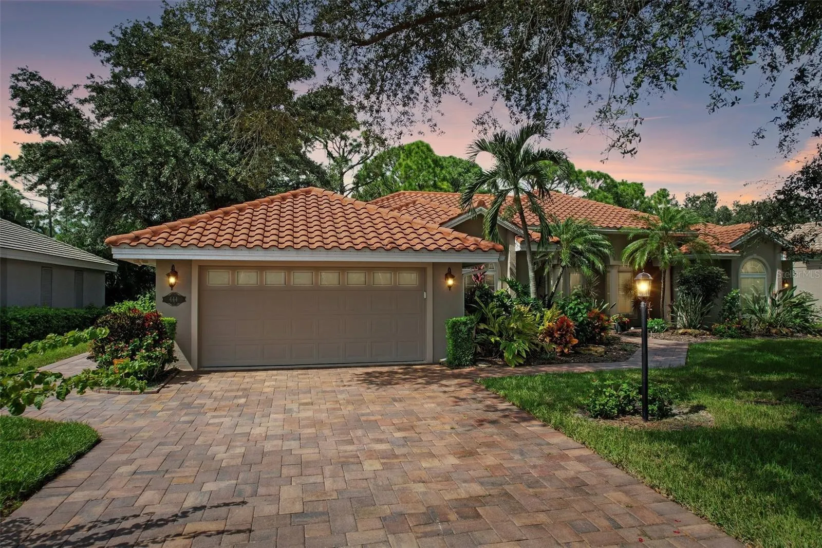 444 FIELDSTONE DR