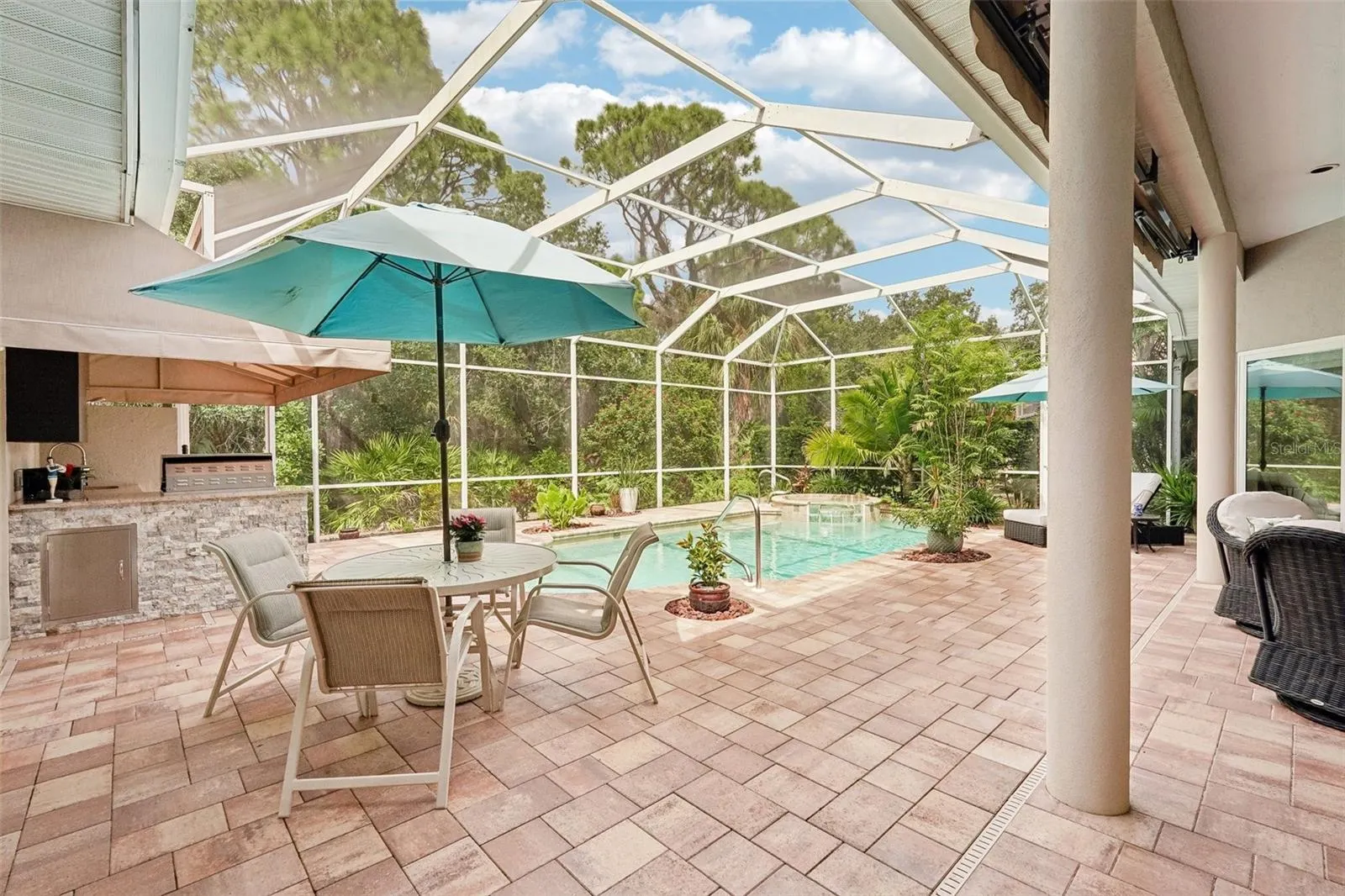 444 FIELDSTONE DR
