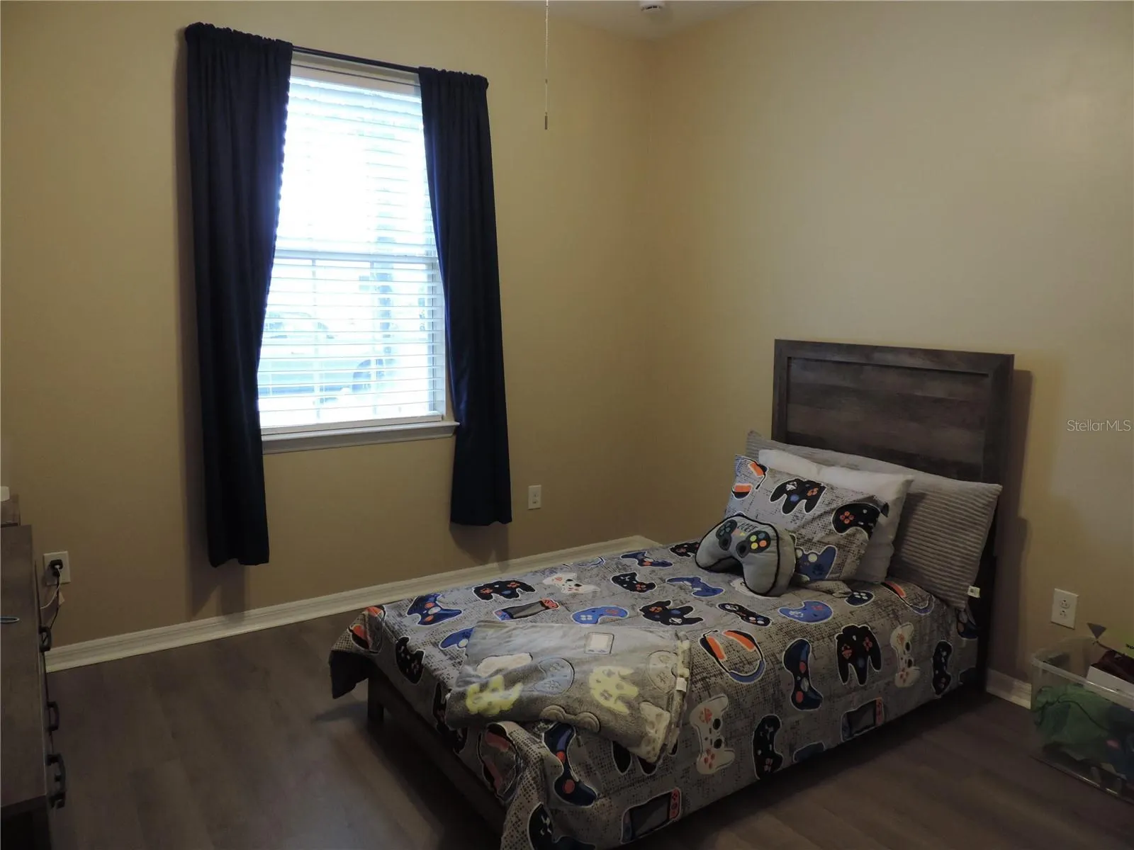 5070 LAYTON DR